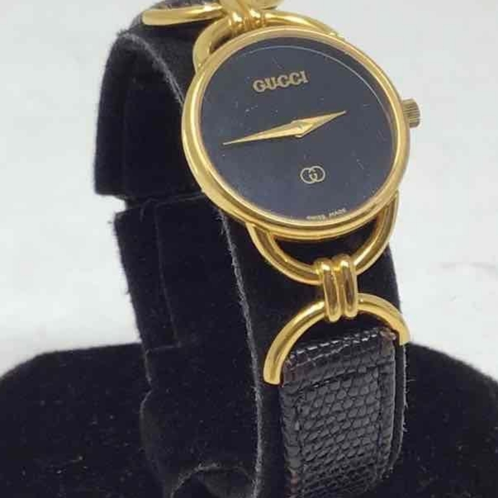 Gucci watche NEW